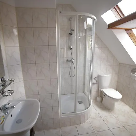 Chata Pod Pusta 招待所 *